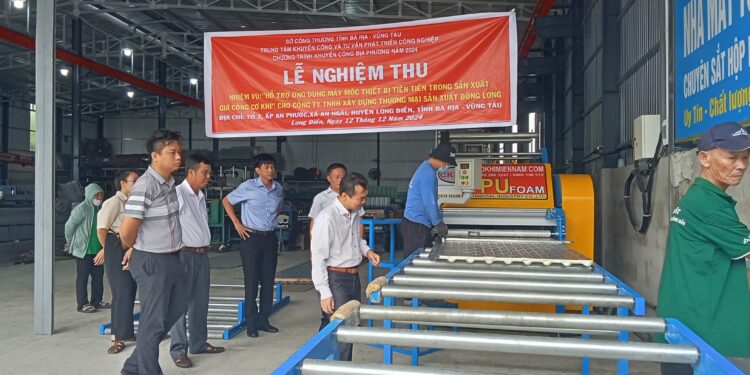 Nghiệm thu nhiệm vụ Hỗ trợ ứng dụng máy móc thiết bị tiên tiến trong sản xuất gia công cơ khí cho Công ty TNHH Xây dựng Thương mại Sản xuất Đông Long thuộc chương trình khuyến công địa phương năm 2024